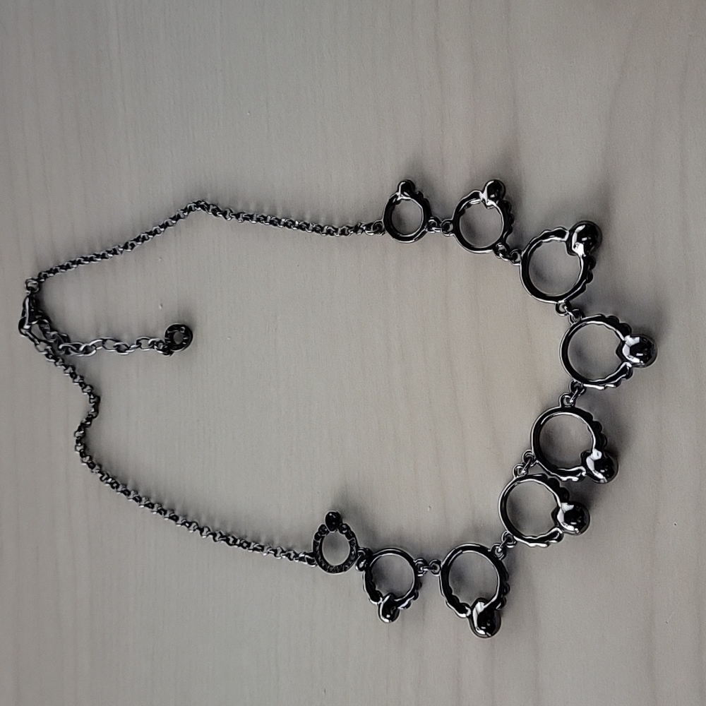 Women's necklace